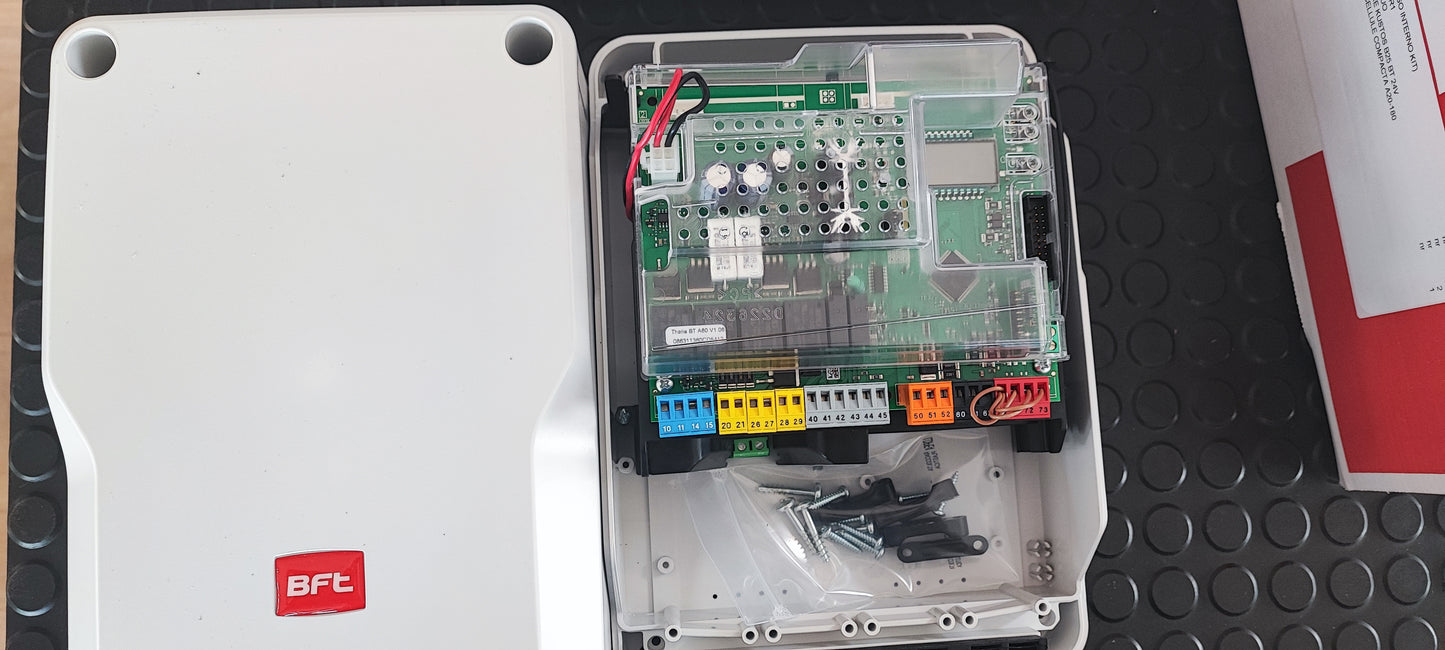Automatizare poarta batanta Bft Kustos BT B25